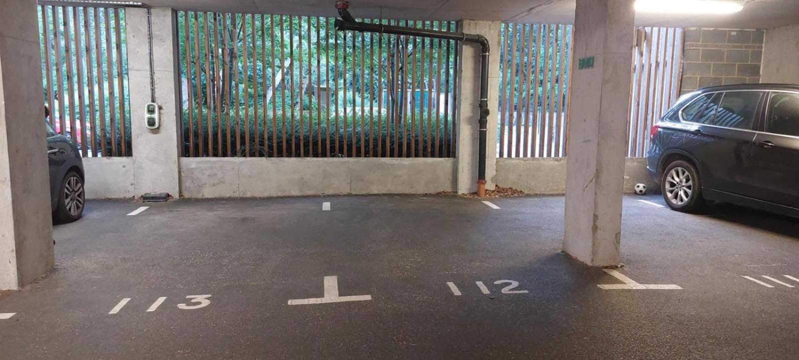 Brand New Flat With Car Park Apartament Londra
