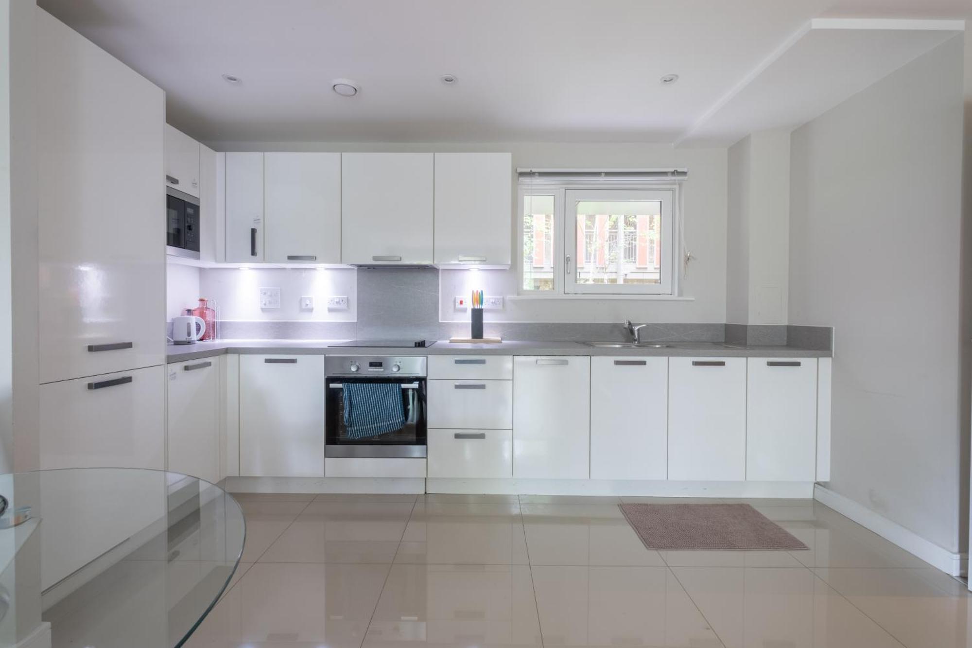 Brand New Flat With Car Park Apartament Londra